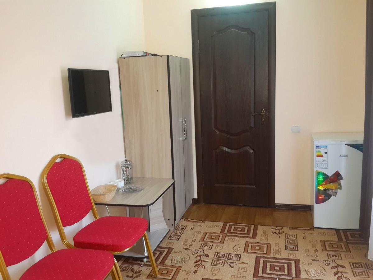 Mini-Pansionat Maksat Cholpon-Ata Exteriér fotografie